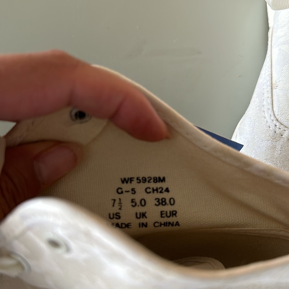 Keds floral design white high top ribbon laced sneakers - Picture 4 of 4
